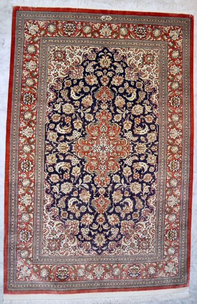 Picture of Ghom Silk - Cm 205 X 136